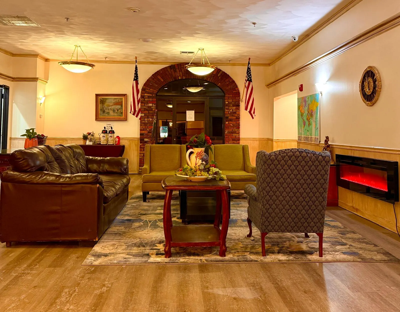 Presque Isle Hotel welcoming lobby with fireplace
